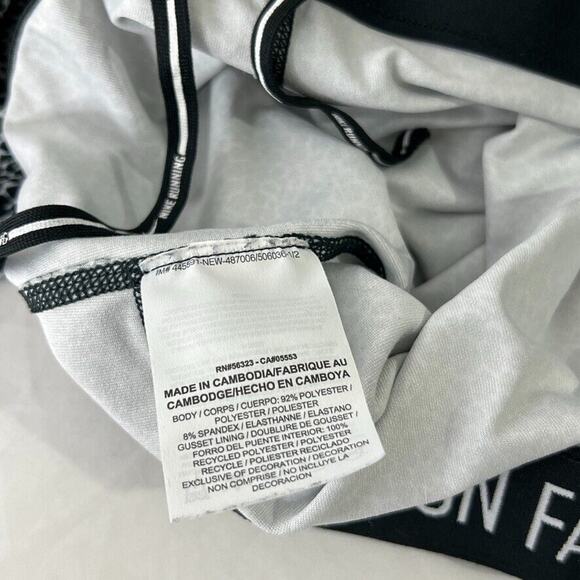 Nike Dri-Fit Black White Leopard Print Crop Running Leggings M Pants - Picture 6 of 11